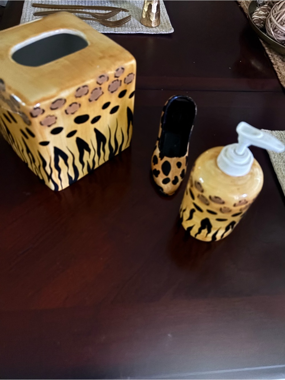 Leopard Print Ceramic Bathroom Set - Yellow and Black